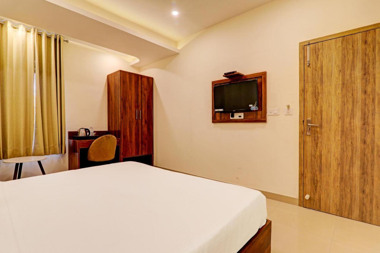 Hotel Heera Grand 3*