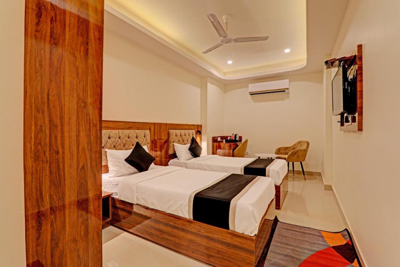 Hotel Heera Grand 3*