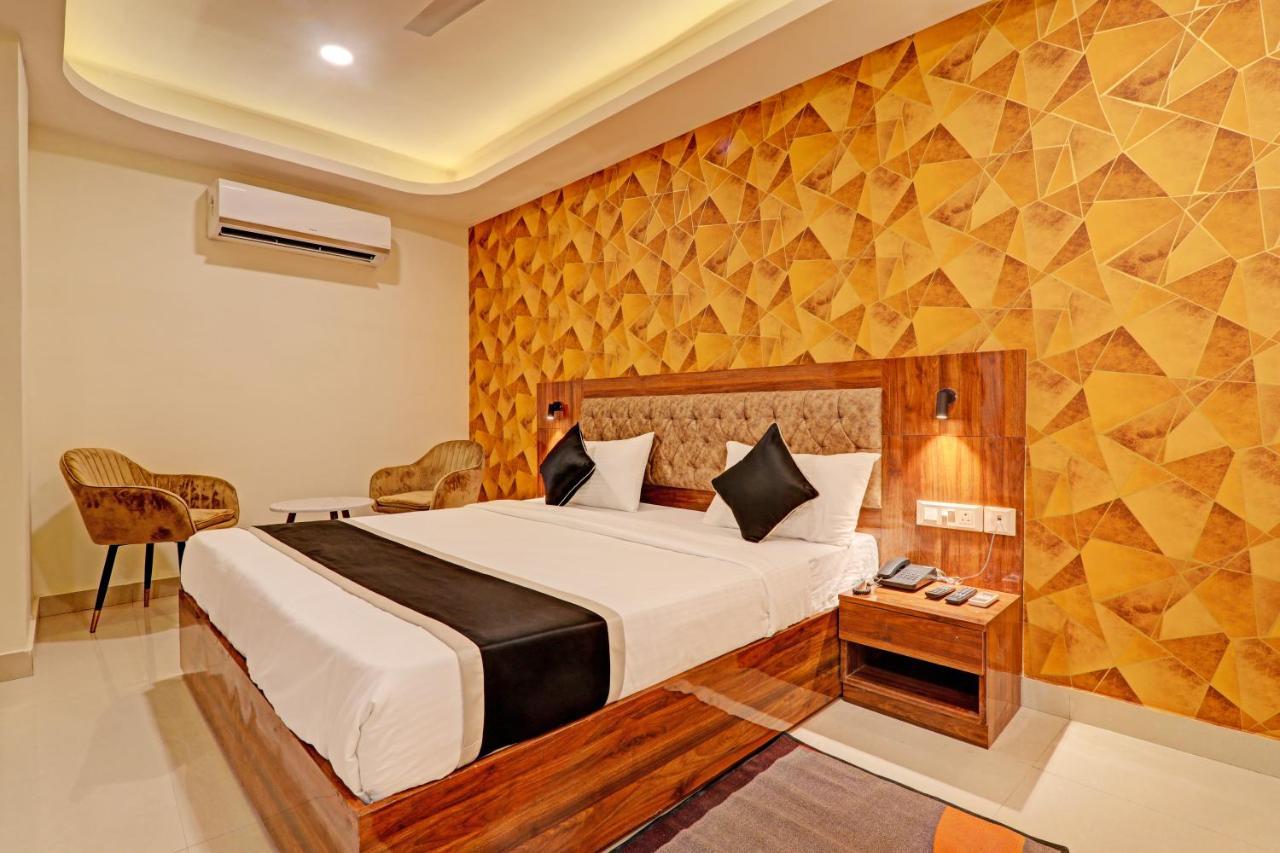 Heera Grand Hotel 3*