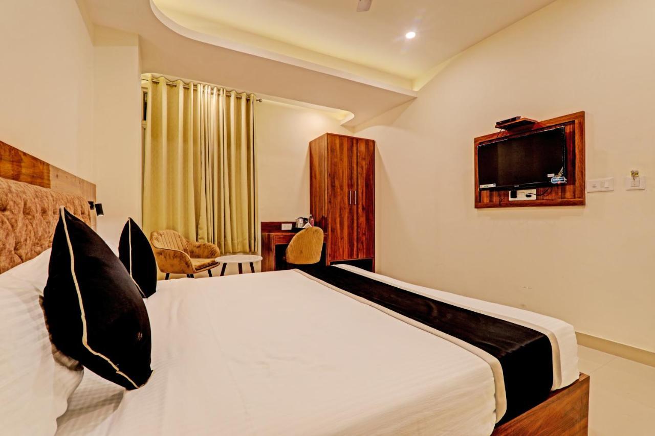 Hotel Heera Grand 3*