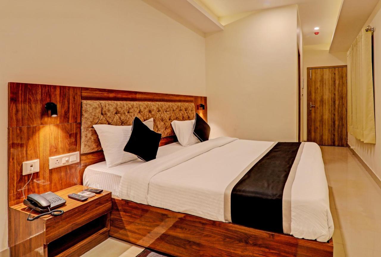Heera Grand Hotel